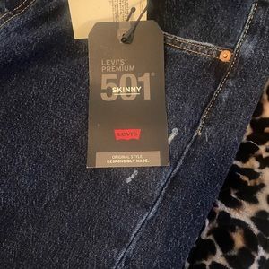 Levi jeans nwt